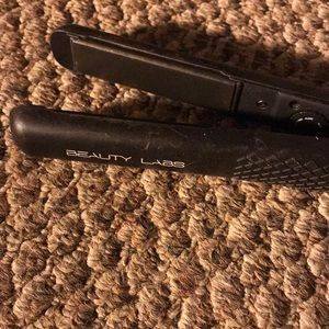 Beauty labs flat iron